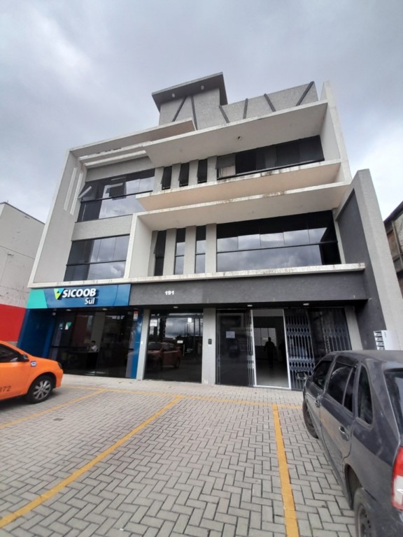 Loja para locacao no Eucaliptos em Fazenda Rio Grande com 118m² por R$ 5.333,33