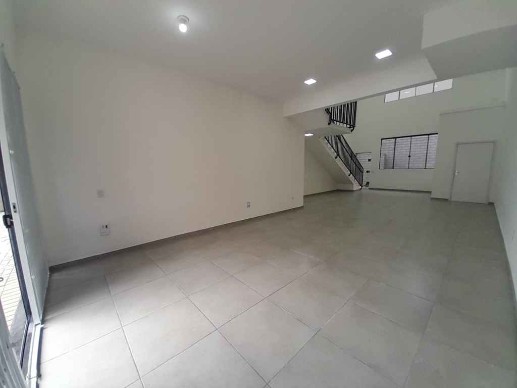 Loja para locacao no Eucaliptos em Fazenda Rio Grande com 118m² por R$ 5.333,33