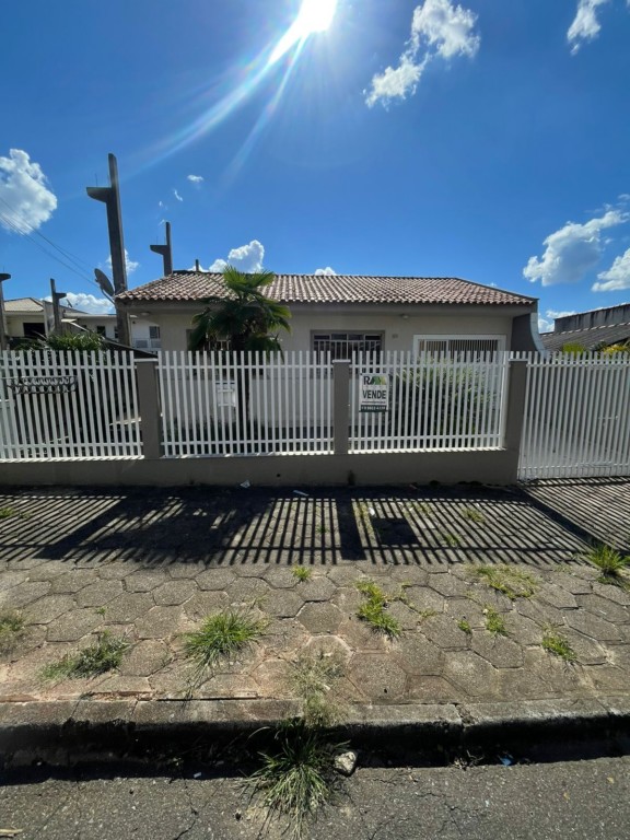 Casa Residencial para locacao no Eucaliptos em Fazenda Rio Grande com 125m² por R$ 3.888,88