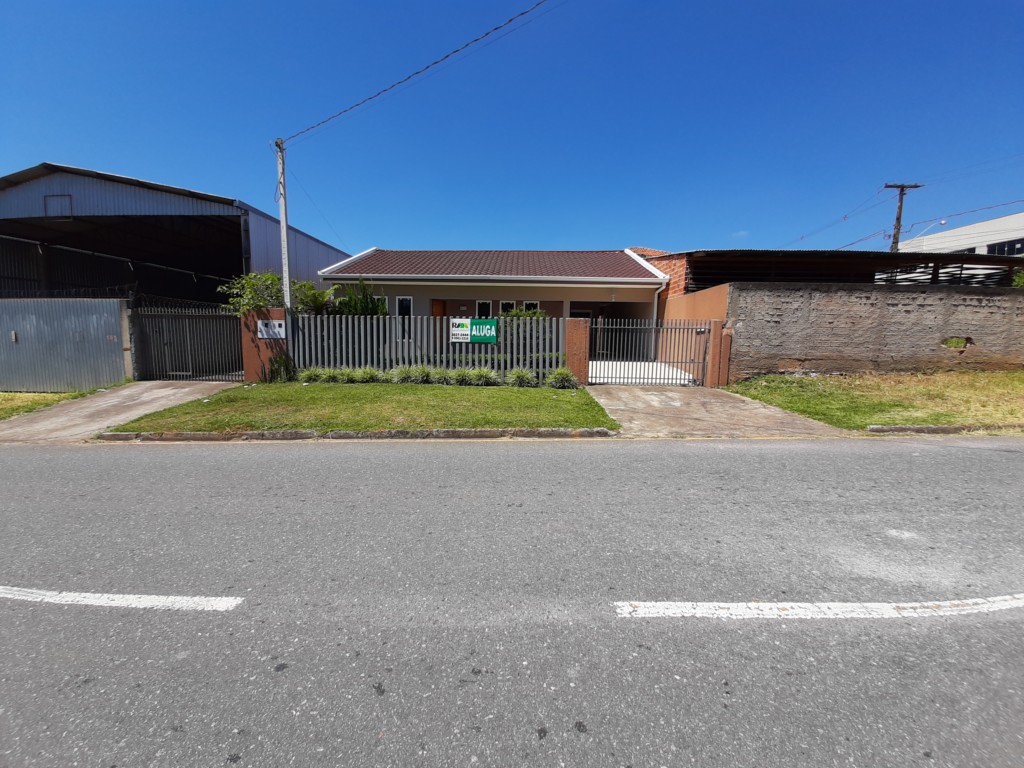 Casa Residencial para locacao no Santa Terezinha em Fazenda Rio Grande com 120m² por R$ 2.555,55