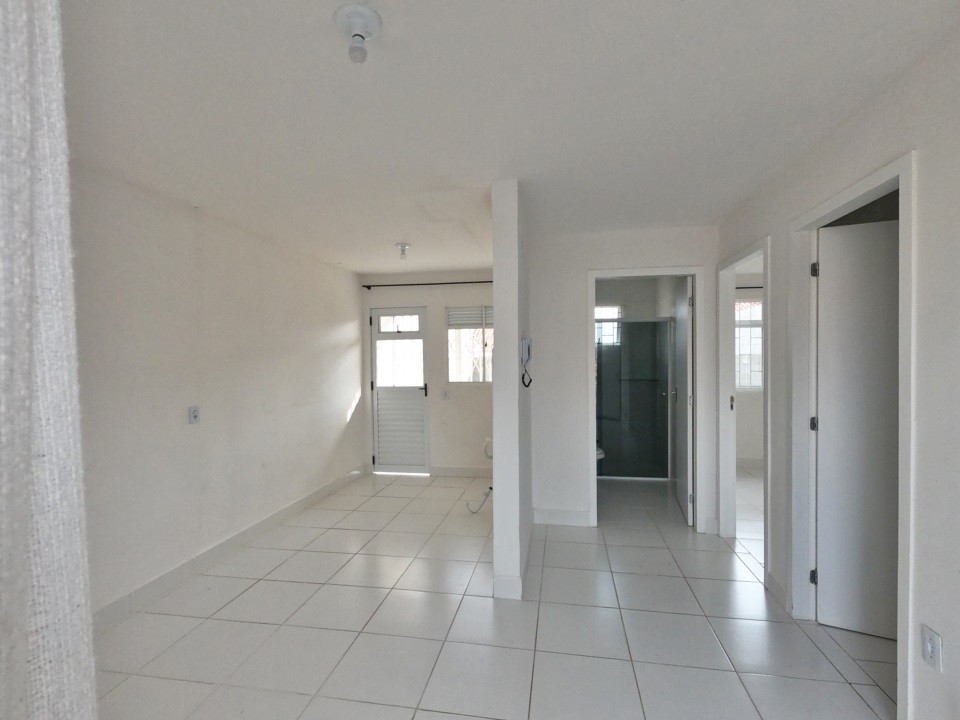 Casa Residencial para locacao no Estados em Fazenda Rio Grande com 42,25m² por R$ 1.333,33