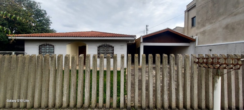 Casa Residencial para locacao no Pioneiros em Fazenda Rio Grande com 250m² por R$ 3.888,88