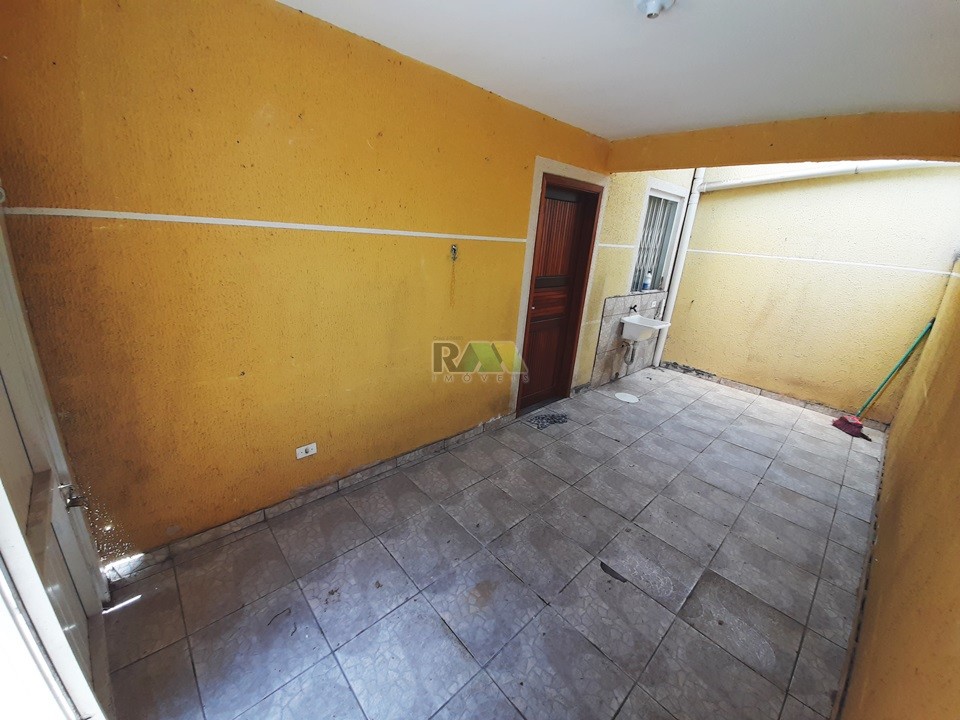 Sobrado para locacao no Iguaçú em Fazenda Rio Grande com 63,23m² por R$ 1.333,33