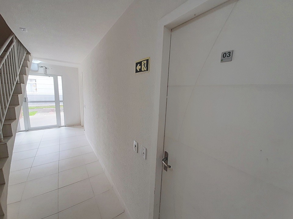 Apartamento para locacao no Santa Terezinha em Fazenda Rio Grande com 49,65m² por R$ 1.666,66