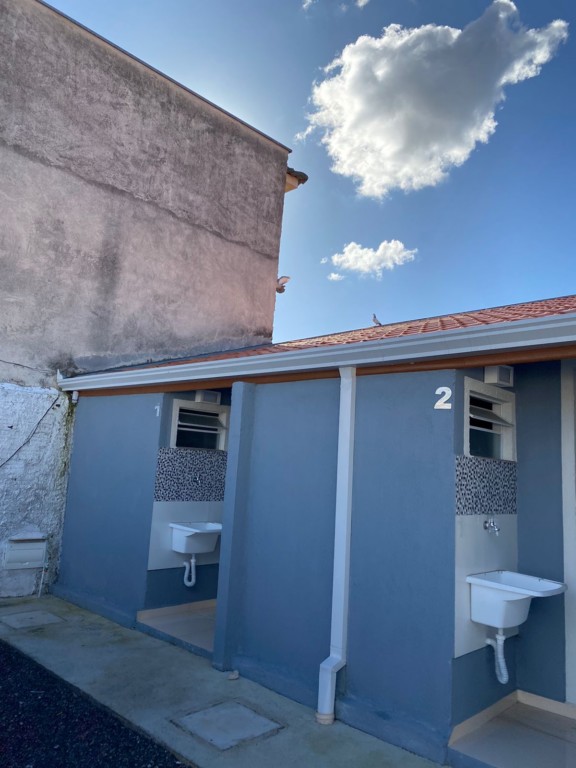 Studio para locacao no Iguaçú em Fazenda Rio Grande com 50m² por R$ 1.111,11