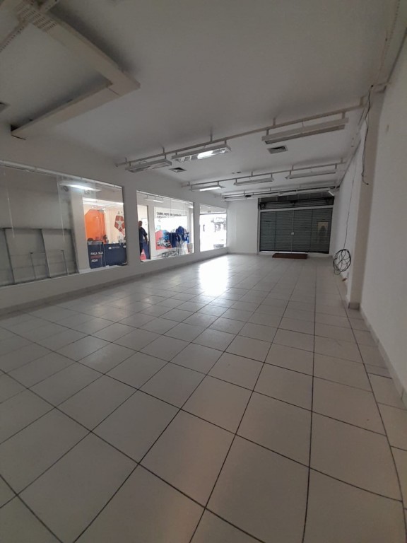 Loja para locacao no Nacoes em Fazenda Rio Grande com 81,57m² por R$ 3.888,88