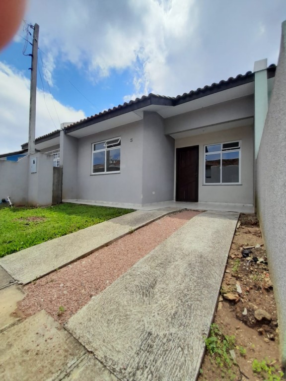 Casa Residencial para locacao no Estados em Fazenda Rio Grande com 45m² por R$ 1.222,22