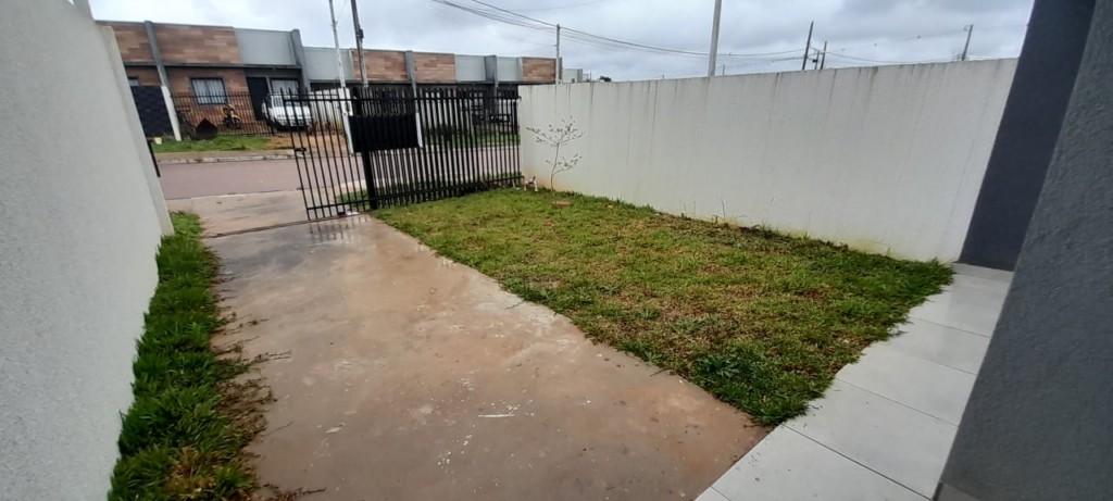 Casa Residencial para locacao no Gralha Azul em Fazenda Rio Grande com 42m² por R$ 1.444,44