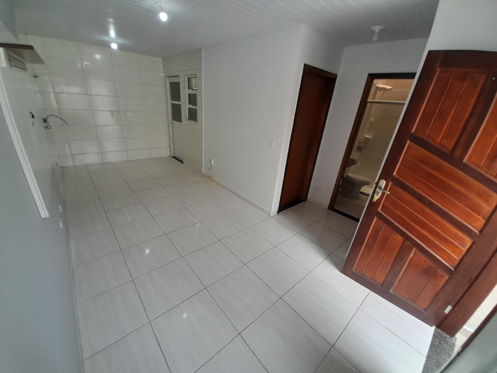 Casa Residencial para locacao no Estados em Fazenda Rio Grande com 43m² por R$ 1.444,44