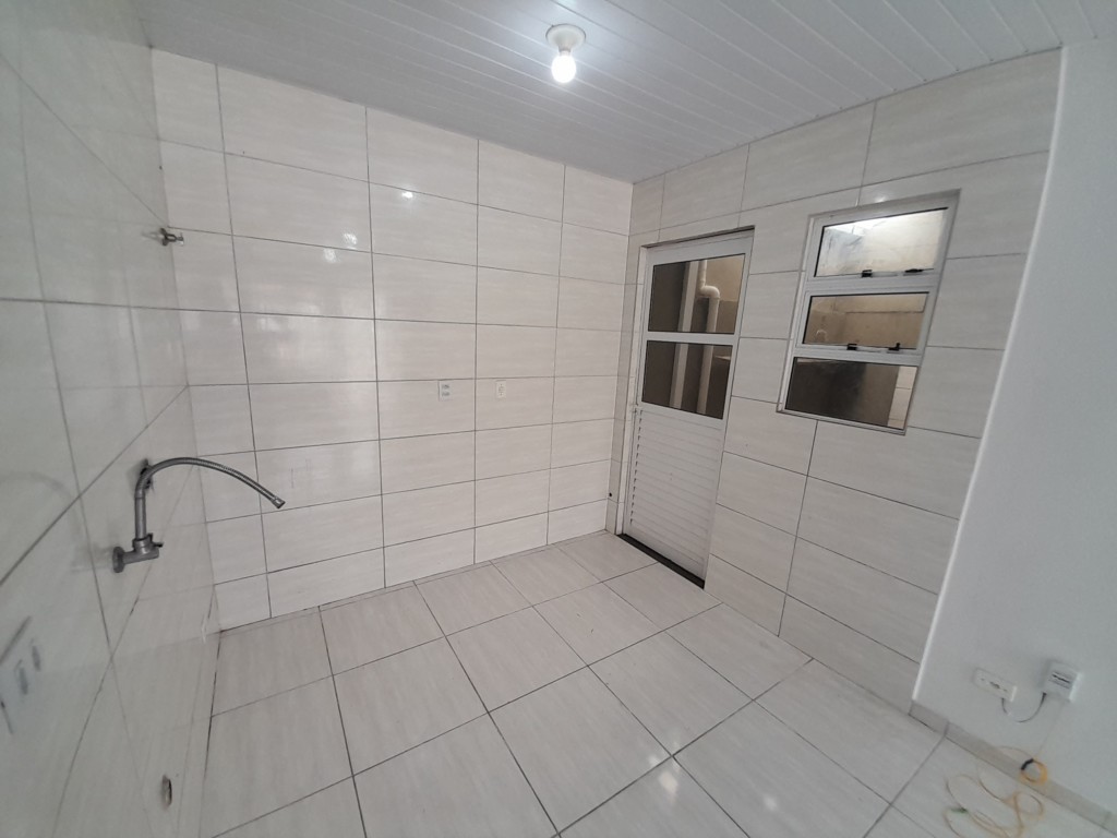 Casa Residencial para locacao no Estados em Fazenda Rio Grande com 43m² por R$ 1.444,44