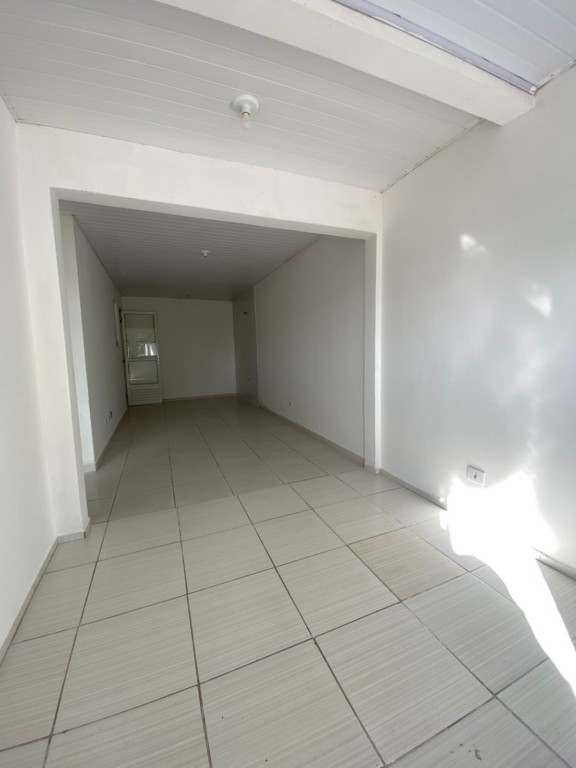 Casa Residencial para locacao no Estados em Fazenda Rio Grande com 42m² por R$ 1.270,00
