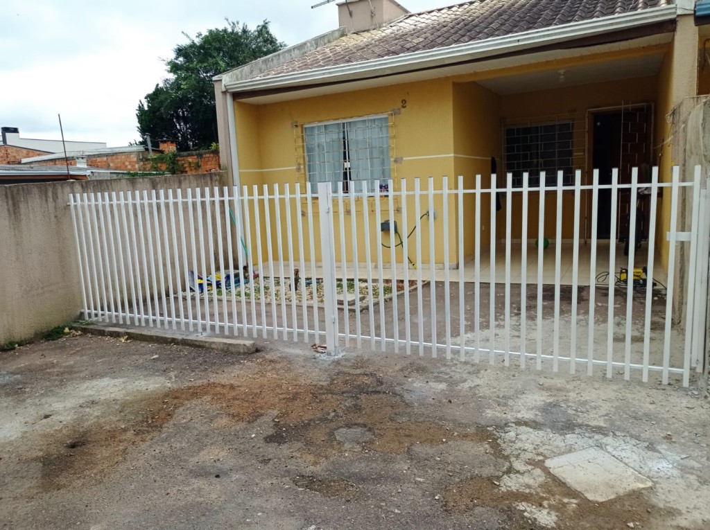 Casa Residencial para locacao no Iguaçú em Fazenda Rio Grande com 46,4m² por R$ 1.111,11