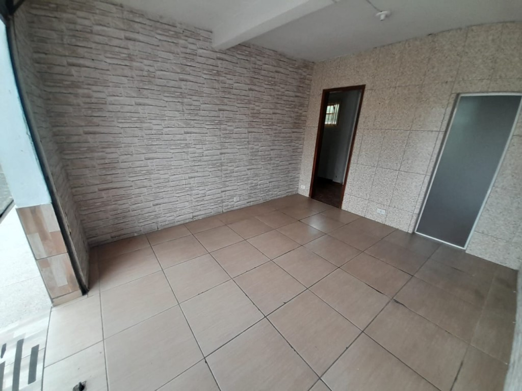 Loja para locacao no Eucaliptos em Fazenda Rio Grande com 30m² por R$ 1.444,44