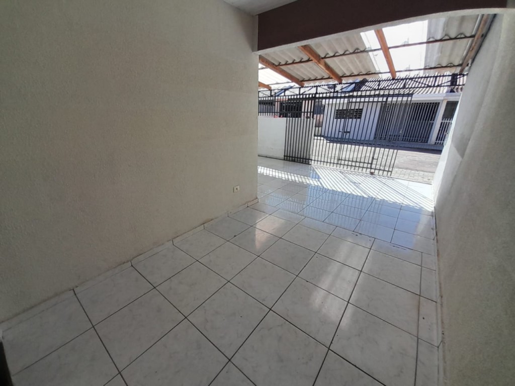 Casa Residencial para locacao no Estados em Fazenda Rio Grande com 48m² por R$ 1.333,33