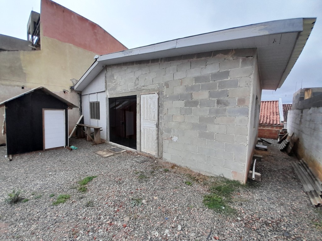 Casa Residencial para locacao no Gralha Azul em Fazenda Rio Grande com 42m² por R$ 1.555,55
