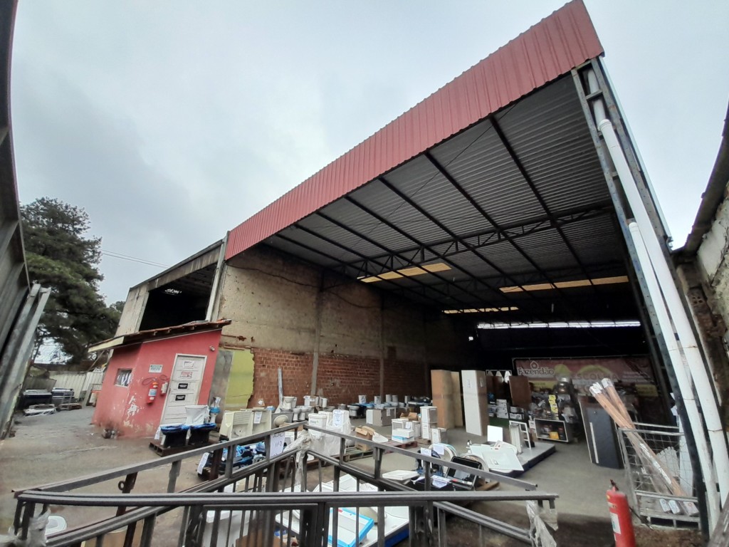 Barracão_galpão para locacao no Nacoes em Fazenda Rio Grande com 300m² por R$ 6.666,66