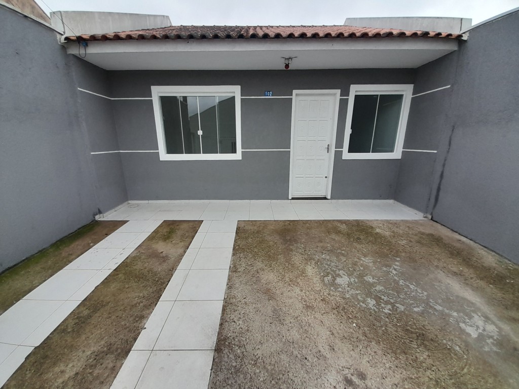 Casa Residencial para locacao no Estados em Fazenda Rio Grande com 42m² por R$ 1.555,55