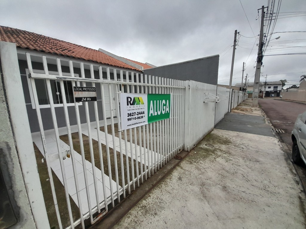 Casa Residencial para locacao no Estados em Fazenda Rio Grande com 42m² por R$ 1.555,55
