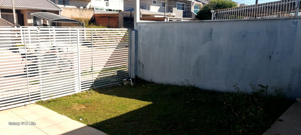 Casa Residencial para locacao no Eucaliptos em Fazenda Rio Grande com 60m² por R$ 1.666,66