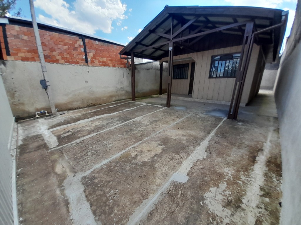 Casa Residencial para locacao no Campo de Santana em Curitiba com 70m² por R$ 1.333,33