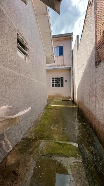 Casa Residencial para locacao no Estados em Fazenda Rio Grande com 45m² por R$ 1.333,33