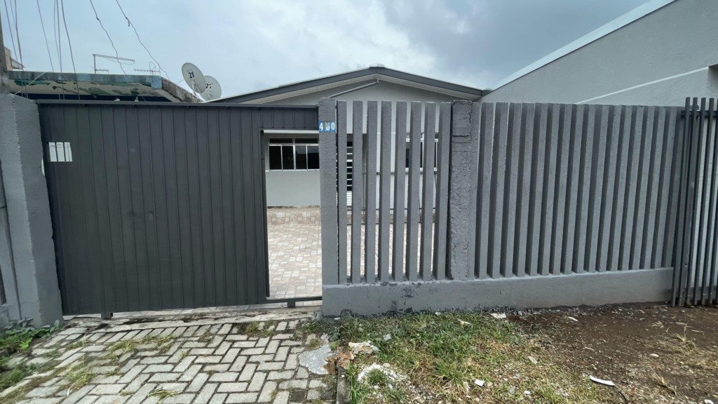 Casa Residencial para locacao no Eucaliptos em Fazenda Rio Grande com 90m² por R$ 1.950,00