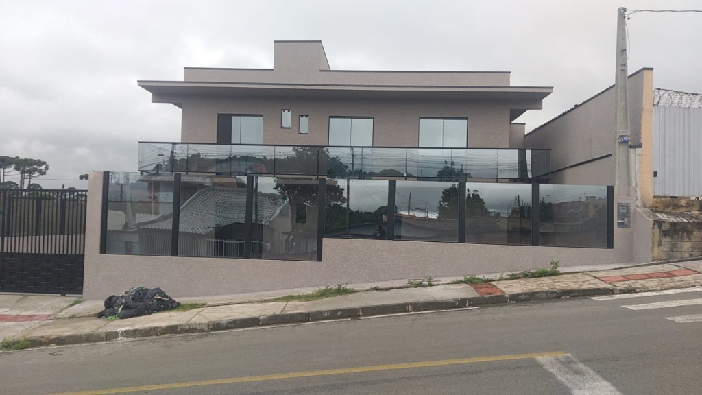 Sobrado para locacao no Santa Terezinha em Fazenda Rio Grande com 100m² por R$ 3.222,00