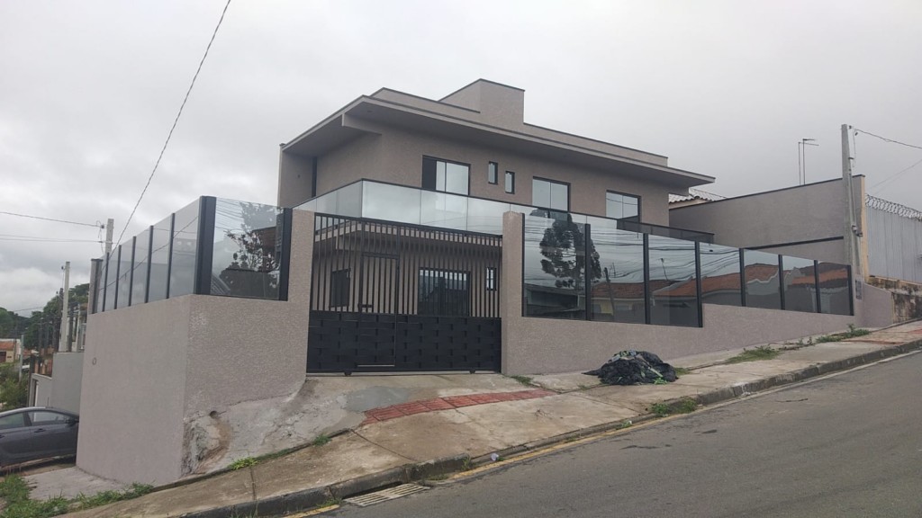 Sobrado para locacao no Santa Terezinha em Fazenda Rio Grande com 100m² por R$ 3.222,00