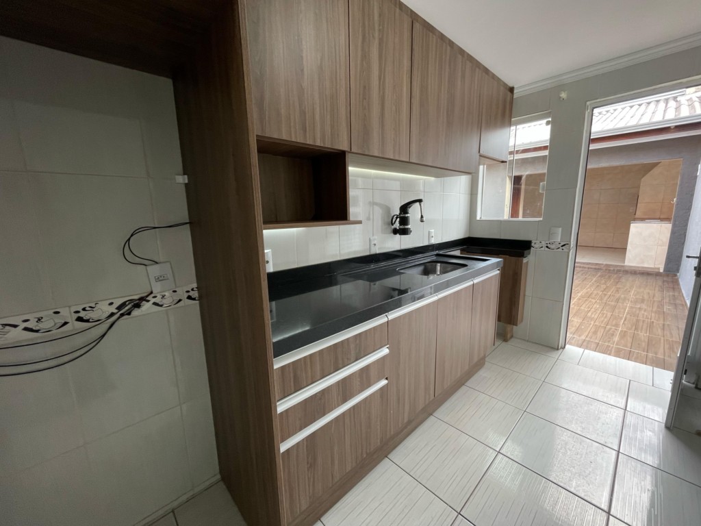 Casa Residencial para locacao no Gralha Azul em Fazenda Rio Grande com 135m² por R$ 2.444,44