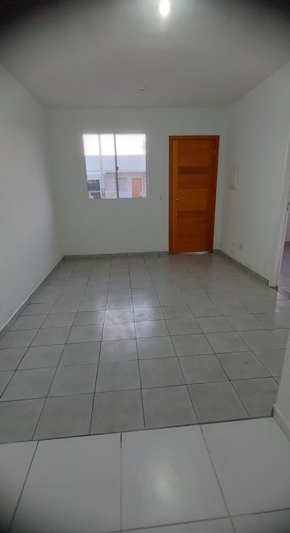 Casa Residencial para locacao no Estados em Fazenda Rio Grande com 42m² por R$ 1.666,66