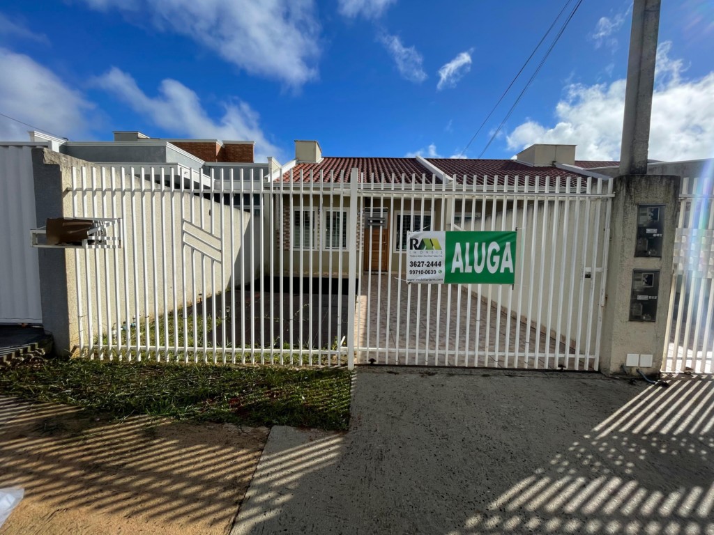 Casa Residencial para locacao no Eucaliptos em Fazenda Rio Grande com 60m² por R$ 1.833,33