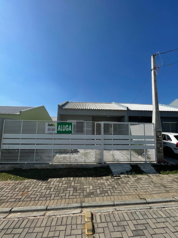Casa Residencial para locacao no Estados em Fazenda Rio Grande com 70m² por R$ 1.888,88