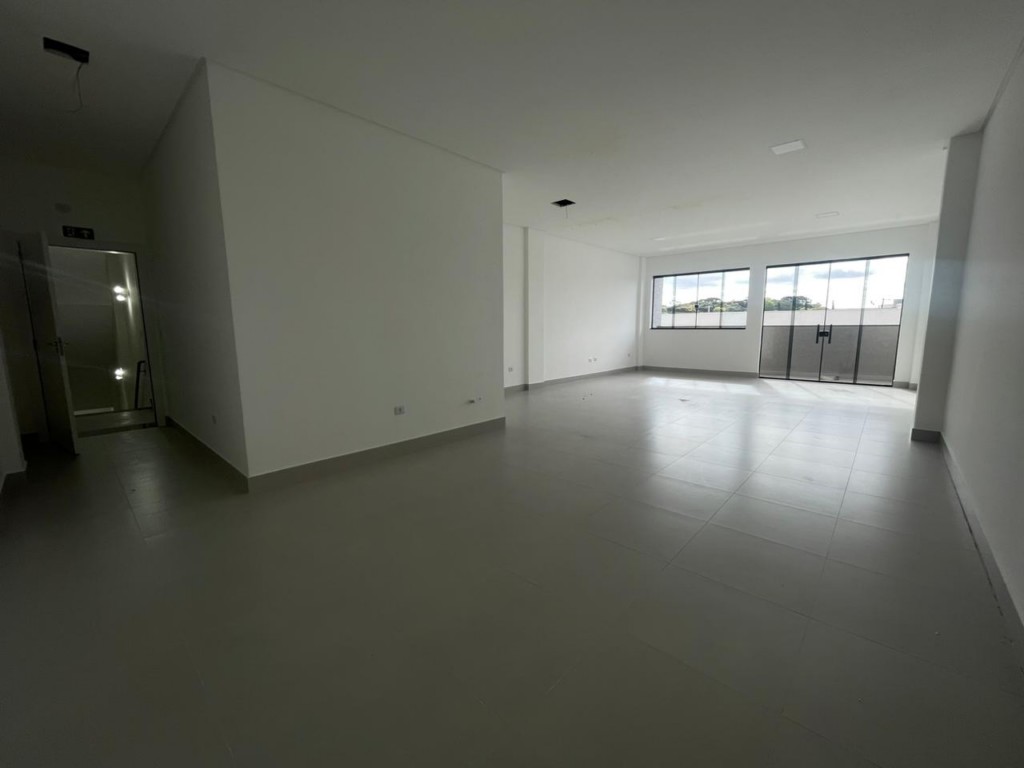 Cjto Comercial_sala para locacao no Eucaliptos em Fazenda Rio Grande com 59m² por R$ 4.111,11