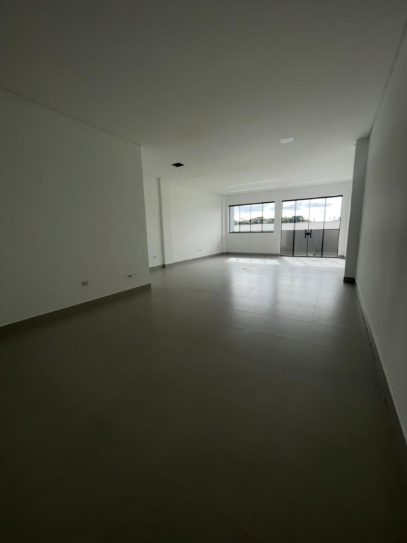 Cjto Comercial_sala para locacao no Eucaliptos em Fazenda Rio Grande com 59m² por R$ 4.111,11
