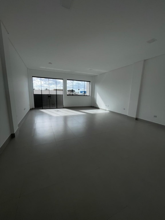 Cjto Comercial_sala para locacao no Eucaliptos em Fazenda Rio Grande com 42,59m² por R$ 3.666,66
