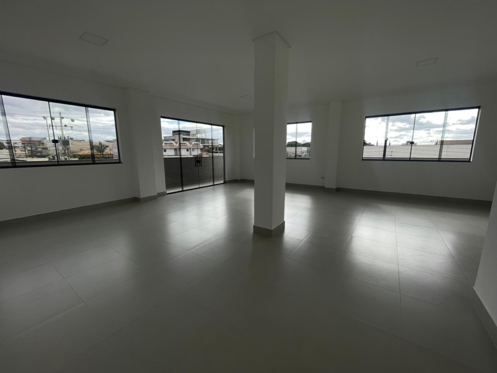 Cjto Comercial_sala para locacao no Eucaliptos em Fazenda Rio Grande com 61,61m² por R$ 4.444,44