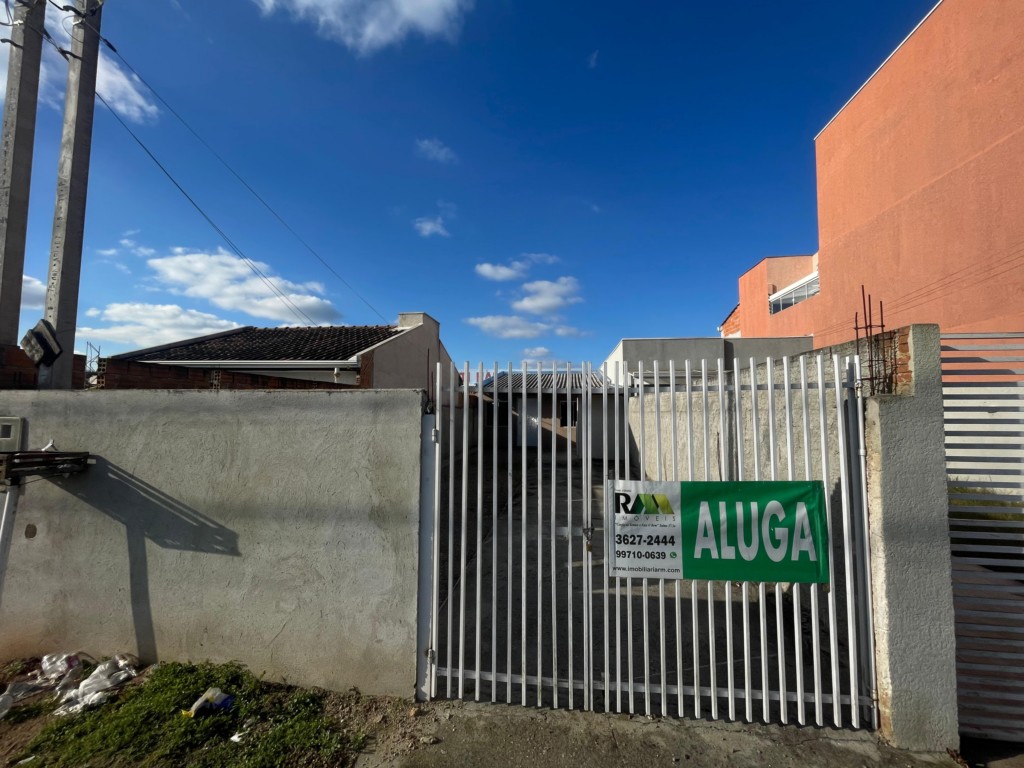 Casa Residencial para locacao no Eucaliptos em Fazenda Rio Grande com 45m² por R$ 1.100,00