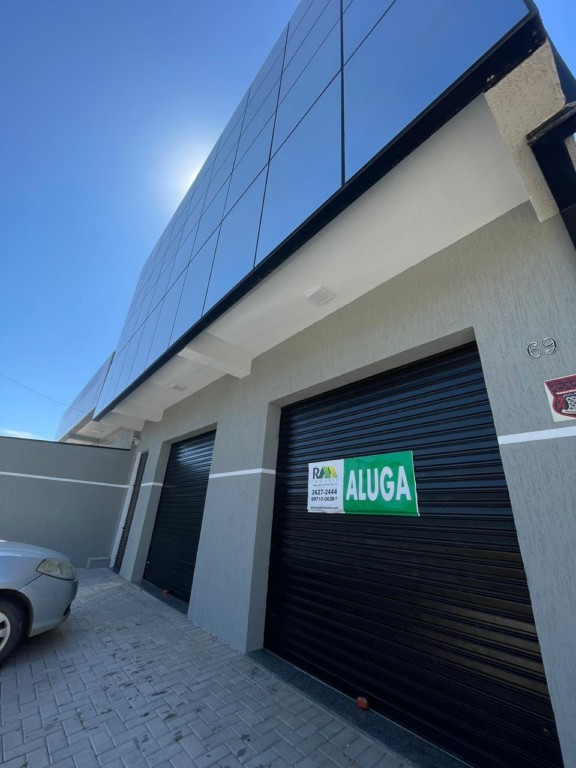 Loja para locacao no Eucaliptos em Fazenda Rio Grande com 112m² por R$ 4.444,44