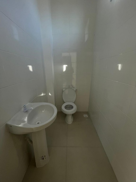 Loja para locacao no Eucaliptos em Fazenda Rio Grande com 112m² por R$ 4.444,44