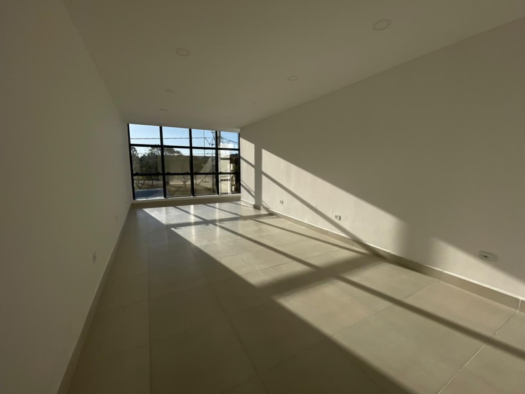 Cjto Comercial_sala para locacao no Eucaliptos em Fazenda Rio Grande com 35m² por R$ 3.111,11