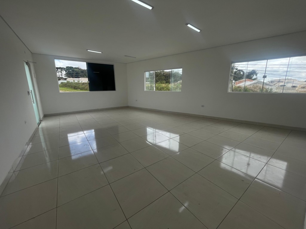 Cjto Comercial_sala para locacao no Gralha Azul em Fazenda Rio Grande com 55m² por R$ 1.666,66