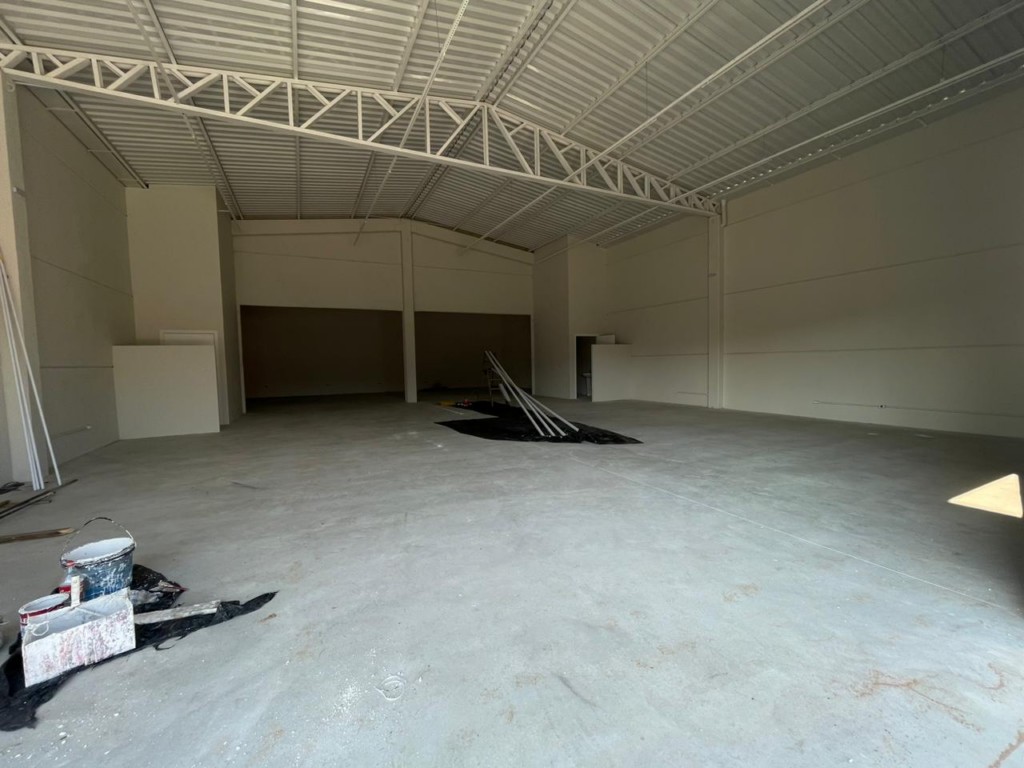 Loja para locacao no Eucaliptos em Fazenda Rio Grande com 270m² por R$ 16.666,66
