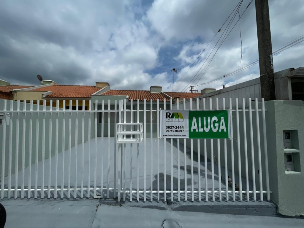 Casa Residencial para locacao no Gralha Azul em Fazenda Rio Grande com 55m² por R$ 1.777,77