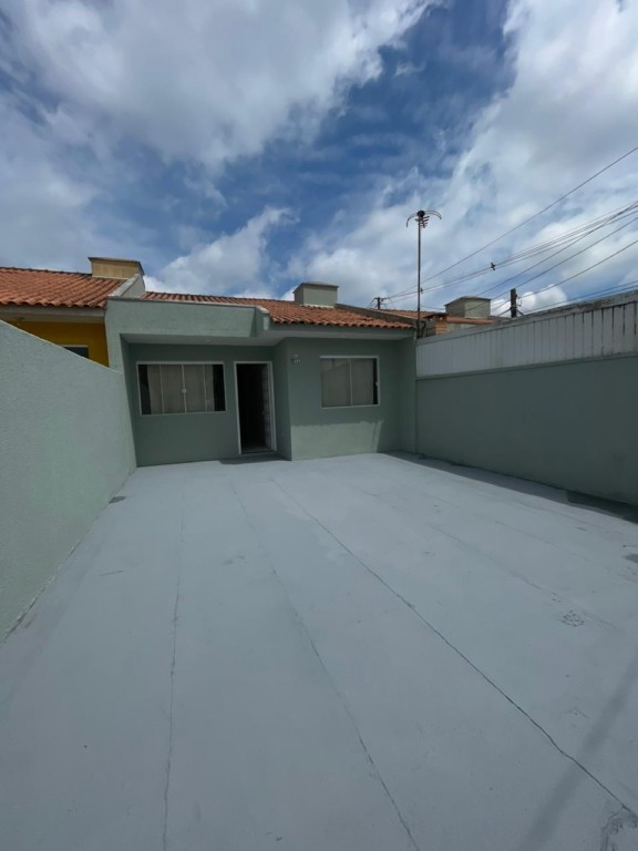 Casa Residencial para locacao no Gralha Azul em Fazenda Rio Grande com 55m² por R$ 1.777,77