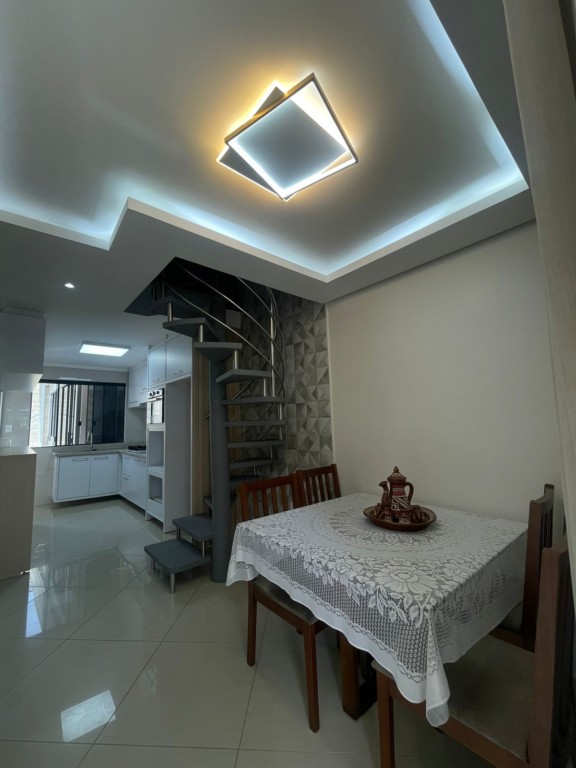 Sobrado para locacao no Santa Terezinha em Fazenda Rio Grande com 130m² por R$ 3.888,88