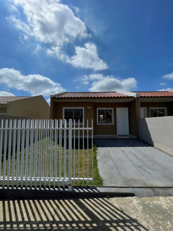 Casa Residencial para locacao no Veneza em Fazenda Rio Grande com 60m² por R$ 1.666,66