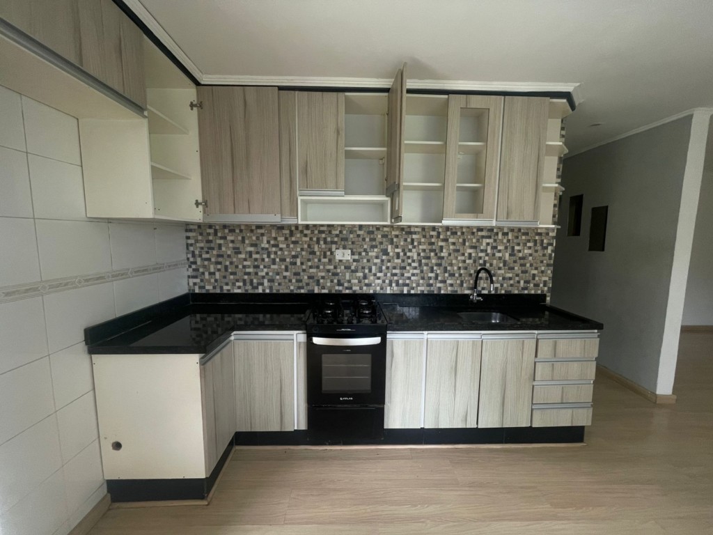 Casa Residencial para locacao no Veneza em Fazenda Rio Grande com 80m² por R$ 1.666,66