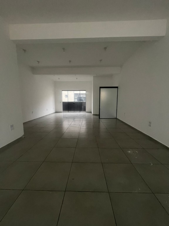 Cjto Comercial_sala para locacao no Eucaliptos em Fazenda Rio Grande com 70m² por R$ 2.111,11
