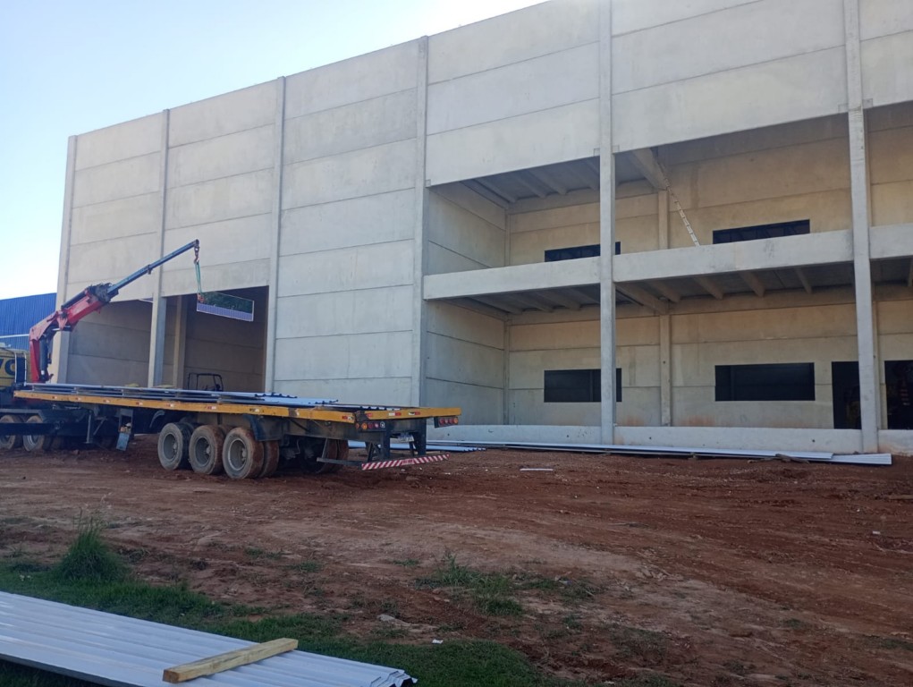 Barracão_galpão para locacao no Eucaliptos em Fazenda Rio Grande com 2.900m² por R$ 52.777,77