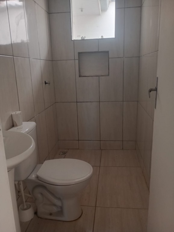 Casa Residencial para locacao no Santa Terezinha em Fazenda Rio Grande com 47m² por R$ 1.444,44